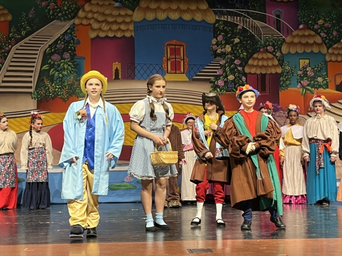 RRMS production of the Wizard of Oz